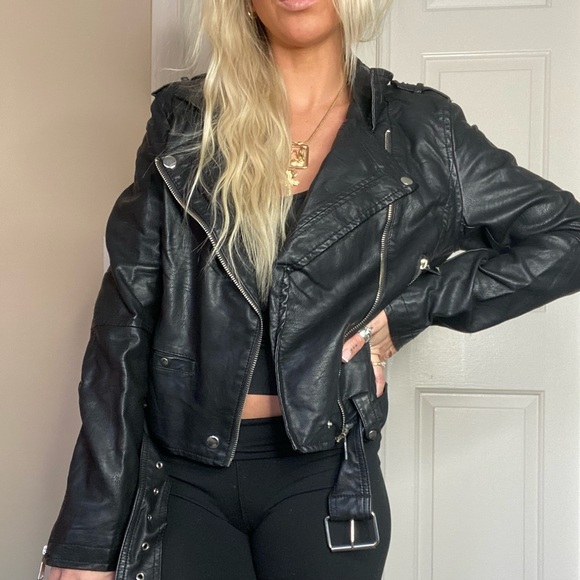 Jackets & Blazers - Black Faux Leather Crop Jacket